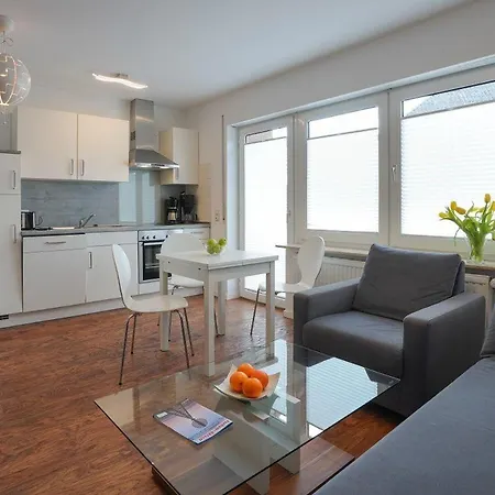 Upholmstr Hemker דירה *